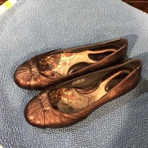 Born slip-on flats